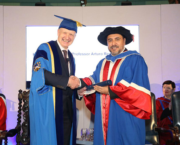 Otorga Queen Mary University of London grado de doctor honoris causa al titular del IPN