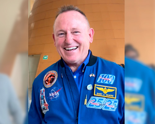 El astronauta que acumuló 464 días en el espacio y participó en misiones de la NASA