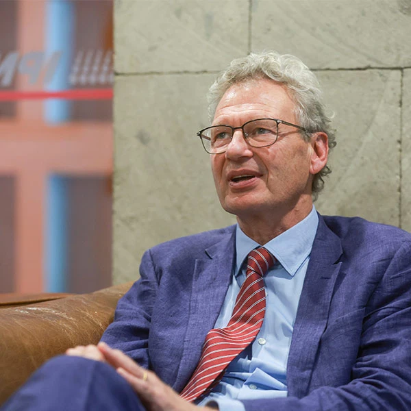 “IPN, One of the World’s Leading Institutes of Education”: Tim Elliott