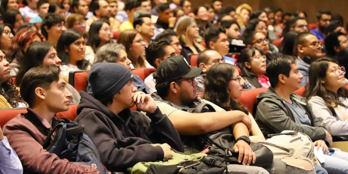 Influencer Rafa Carbajal se presenta en “Science Fest”