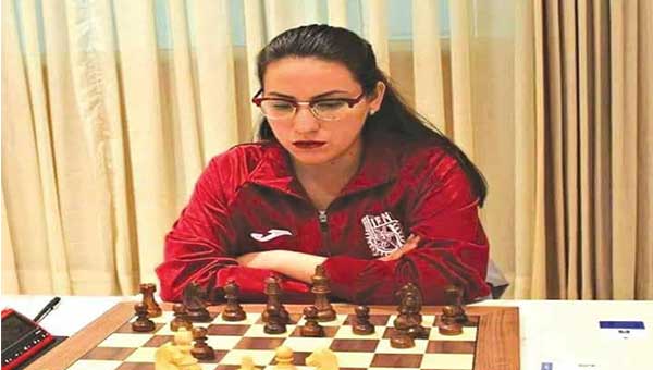 Ajedredista Yessica Yissel Méndez Tovar orgullo Politécnico